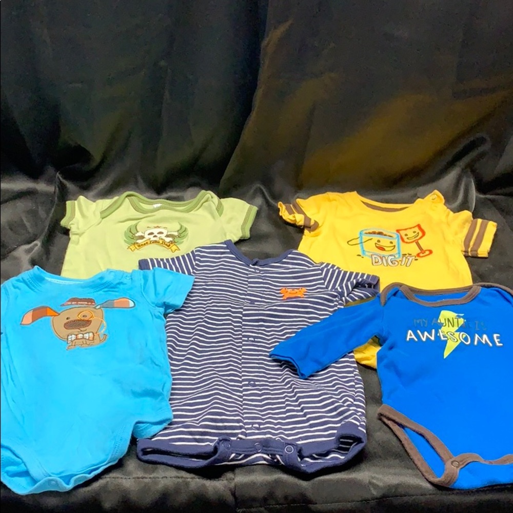 3-6 months old onesies